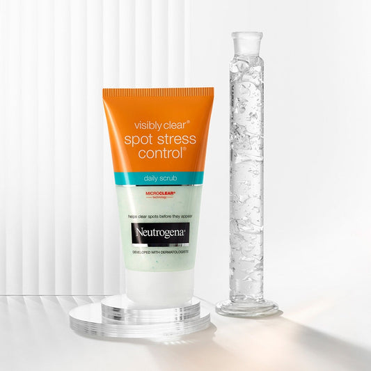 Neutrogena Visibly Clear Spot Stress Control Daily Scrub